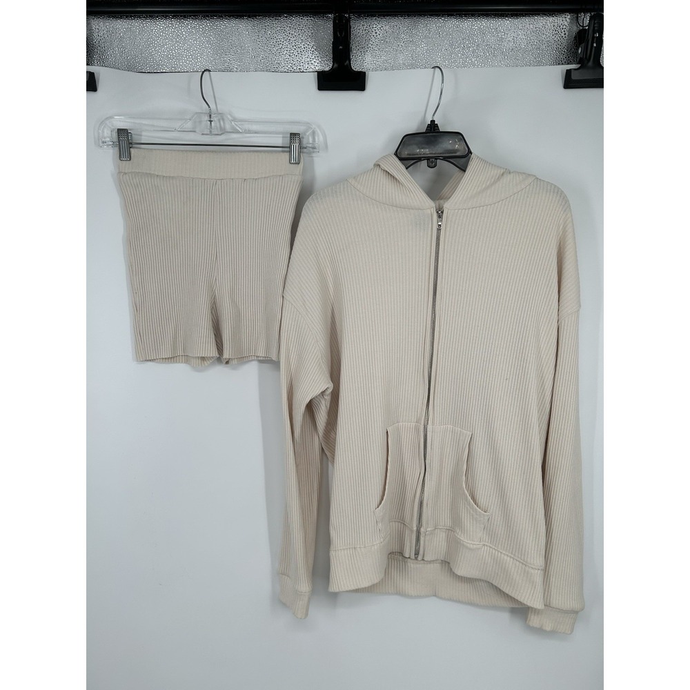 White Fox M/L Hoodie Jacket Small Shorts White Ribbed Matching Set 2‎ Piece